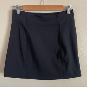 Athleta Mini Skirt Stretch Knit Style Black Size Medium EUC